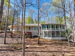 323 Nicklaus Rd, Westminster, SC 29693