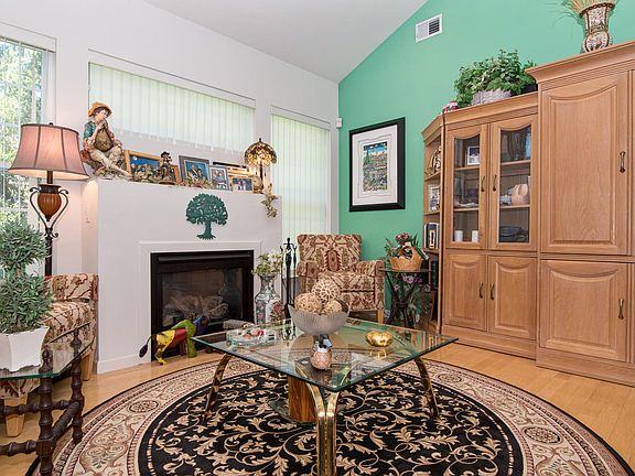 5th image of 11 William Ln
