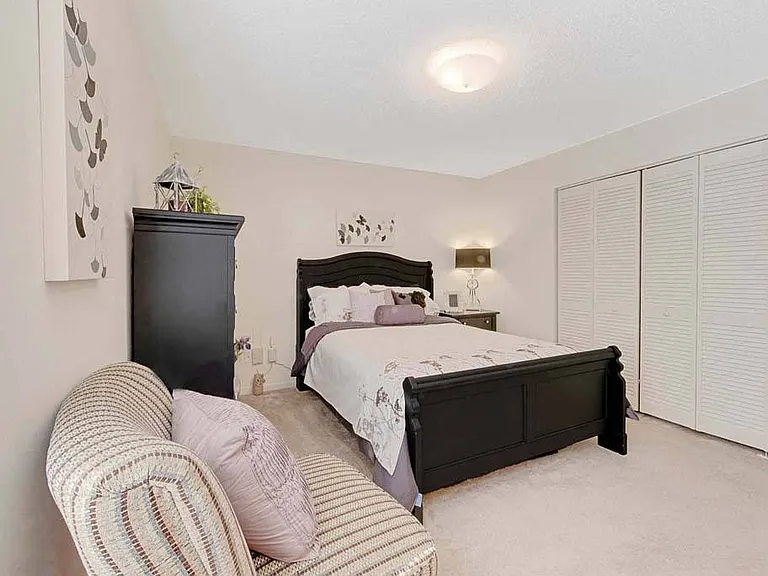 Fox Hollow Apartment Homes — Photo 16