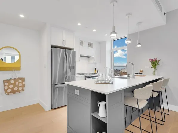 133 116th Bch Unit 4F, Rockaway Park, NY 11694