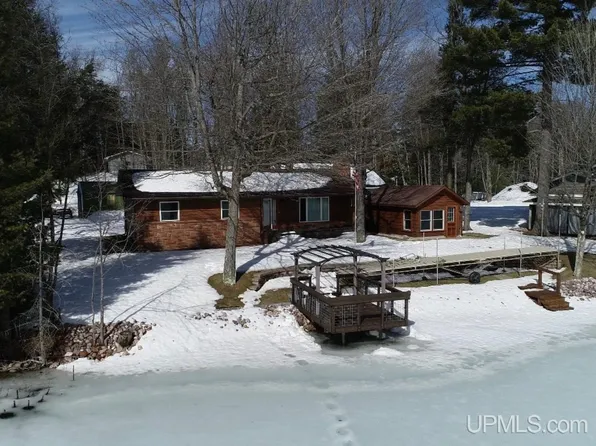 1429 W Shag Lakes Rd, Gwinn, MI 49841