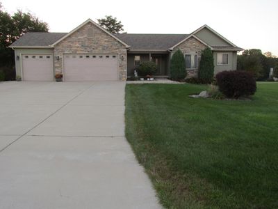 880 Whitestone Dr, Valparaiso, IN, 46385