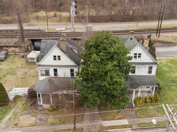3112 Oakland Ave, Catlettsburg, KY 41129