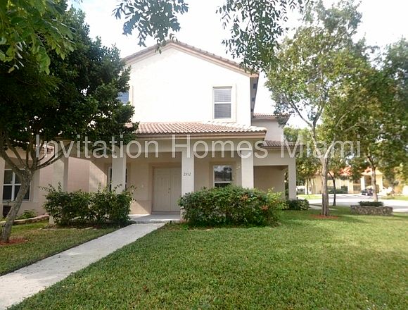 1st image of 2352 NW 116th Ter