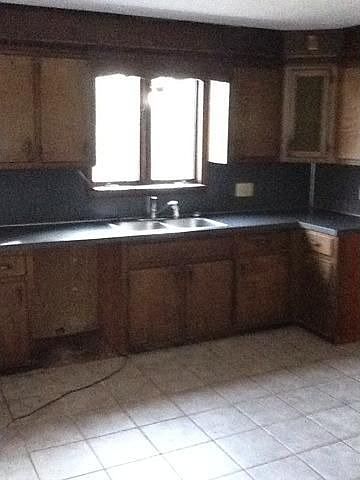 2nd image of 1580 Strohls Valley Rd