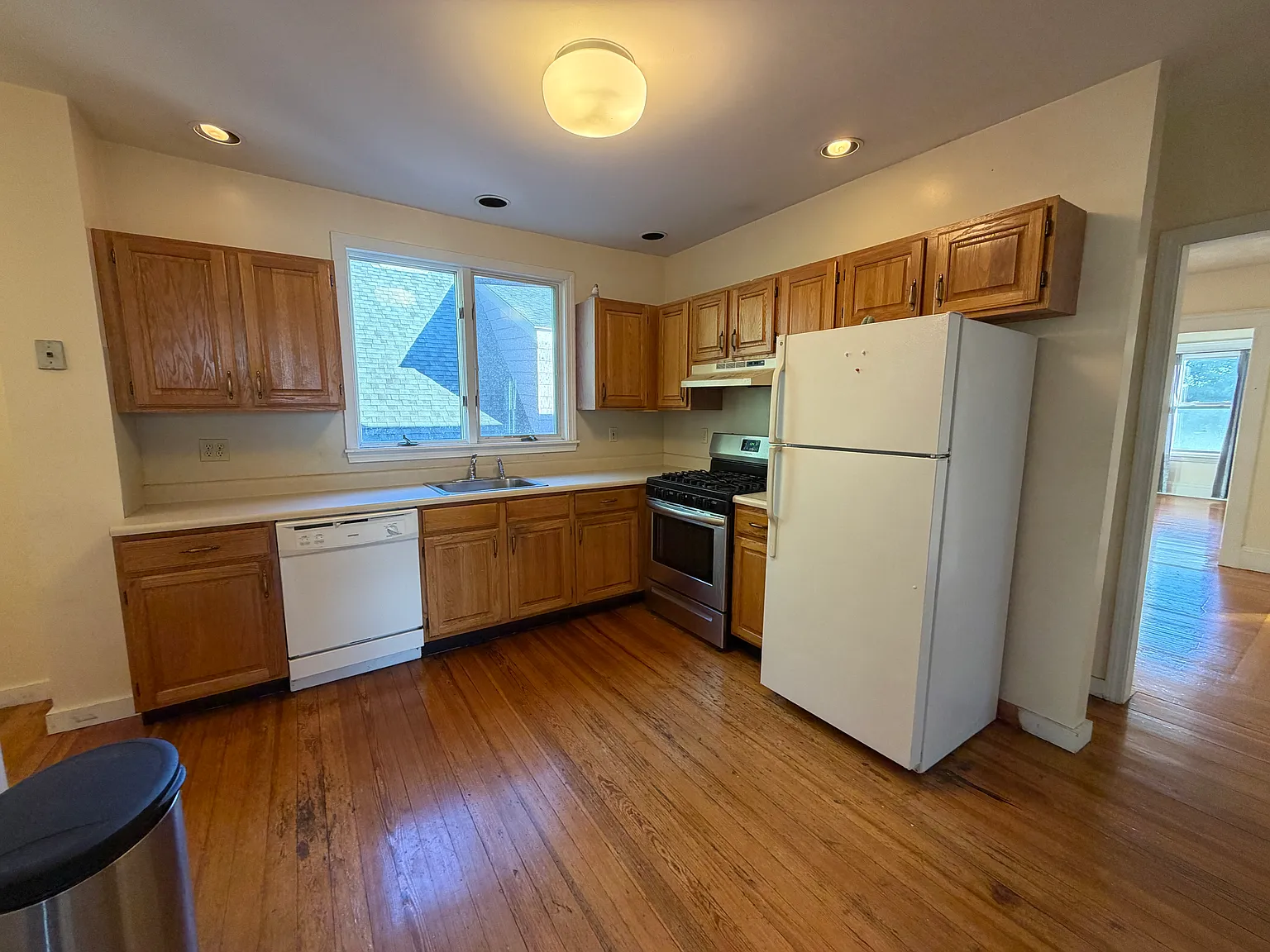 2 bed, 1154 sqft, $2,800 — Photo 2