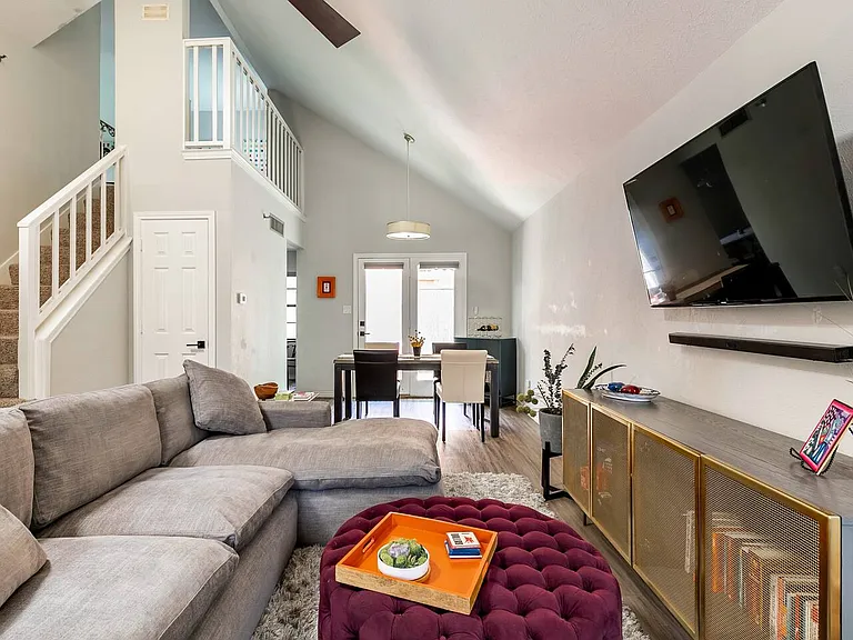 1531 McCoy St — Photo 5