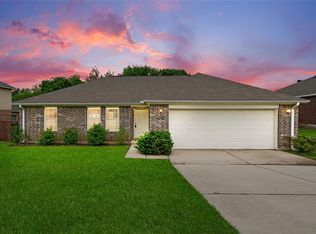 12502 Hackberry Dr, Willis, TX 77318