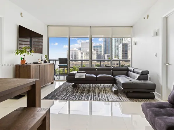 495 Brickell Ave APT 905, Miami, FL 33131