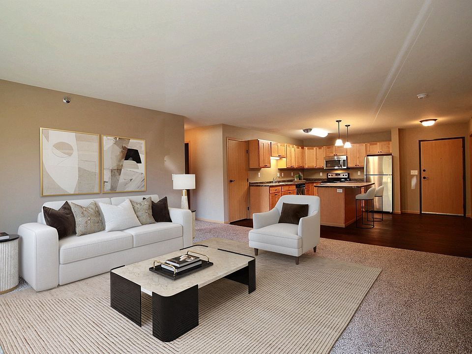 Fargo, ND Urban Plains Apartments | Living