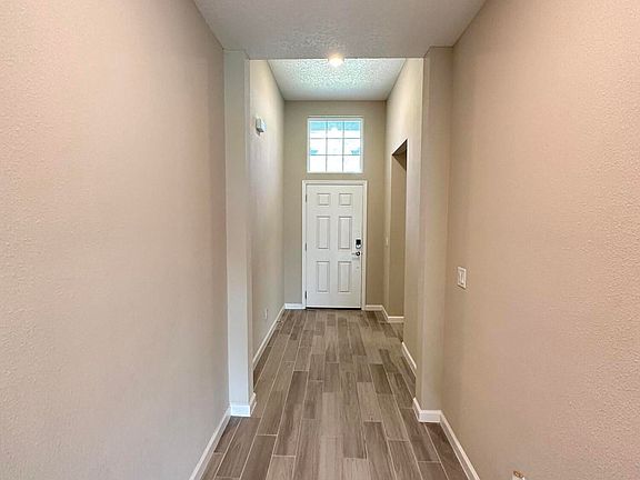 2nd image of 10183 Roman Ln