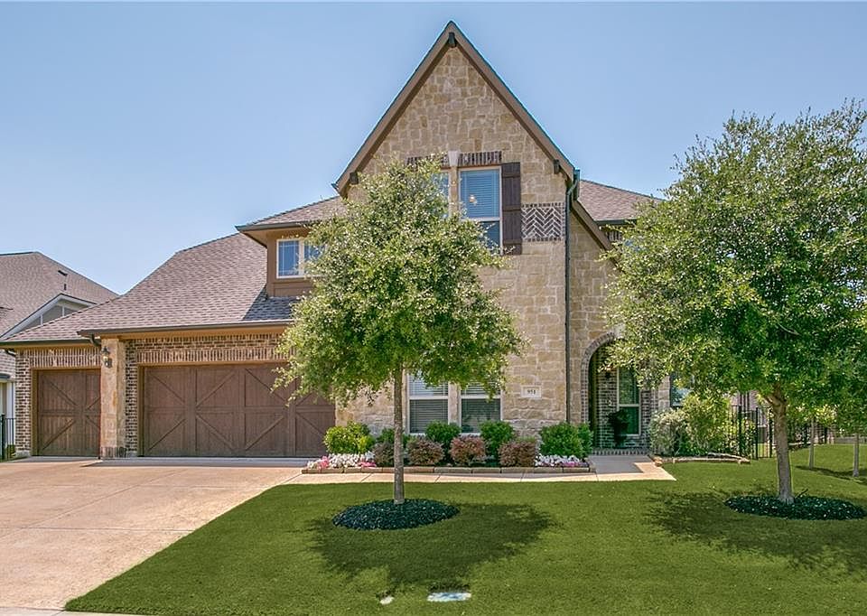 1st image of 951 Crystal Falls Dr