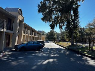 403 Hayden Rd APT 220, Tallahassee, FL 32304