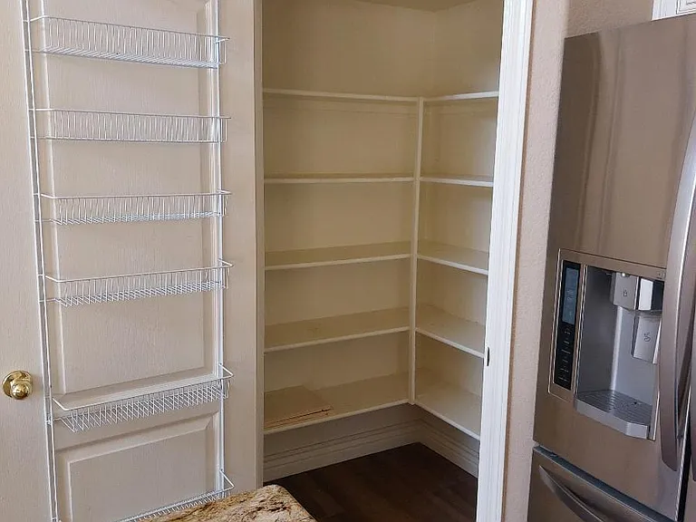 9657 W Potter Dr — Photo 23