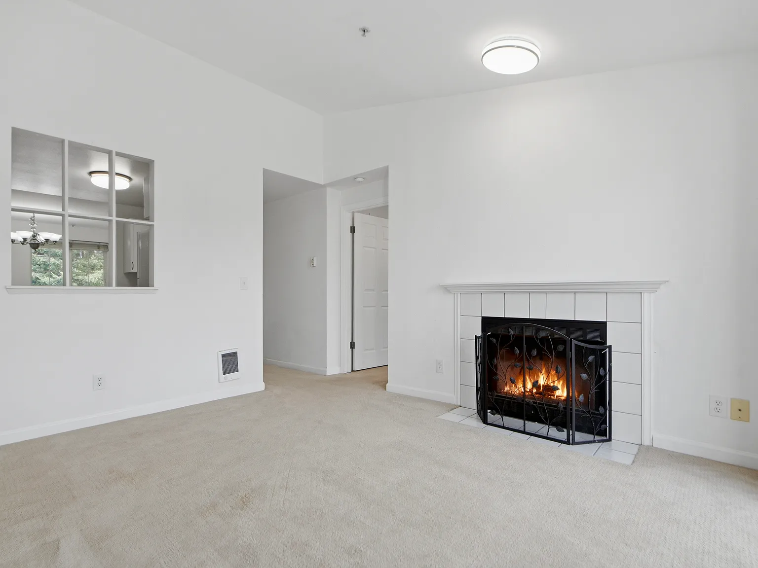2 bed, 851 sqft, $2,100 — Photo 3