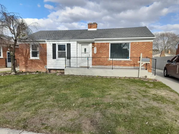 9828 Mayfield St, Livonia, MI 48150