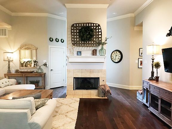 Open Living/Kitchen/Sunroom