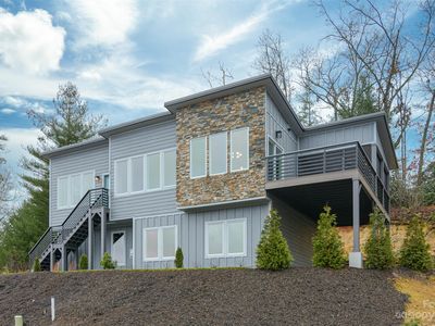 33 N Course Dr, Etowah, NC, 28729