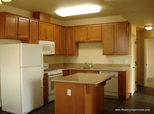 1719 S East Ave APT 16, Reedley, CA 93654