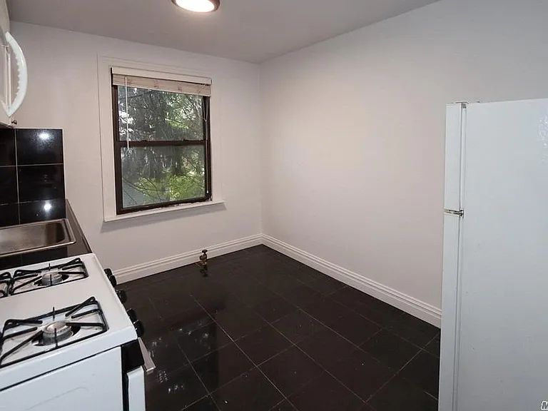 14 Beach Rd #3A — Photo 12