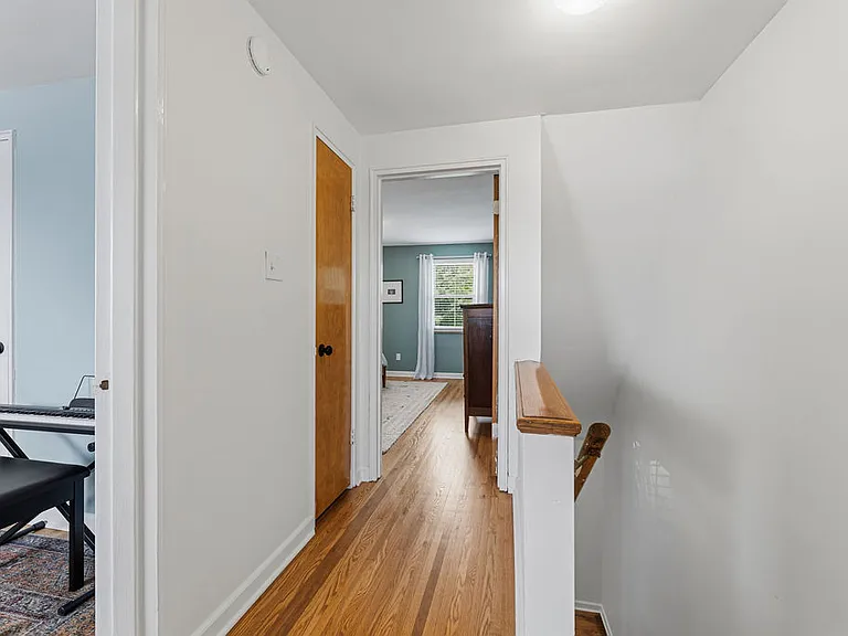 1789 Kings Ct #B — Photo 16