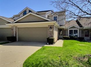 828 Ridgeside Dr, Milford, MI