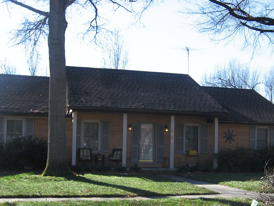 1st image of 1013 Park Ln