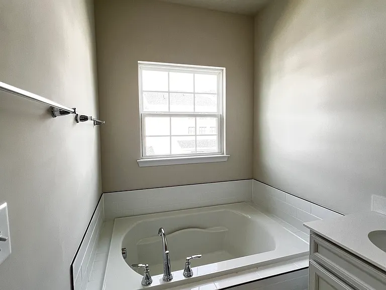 2925 Matthews Indian Trail Rd — Photo 5