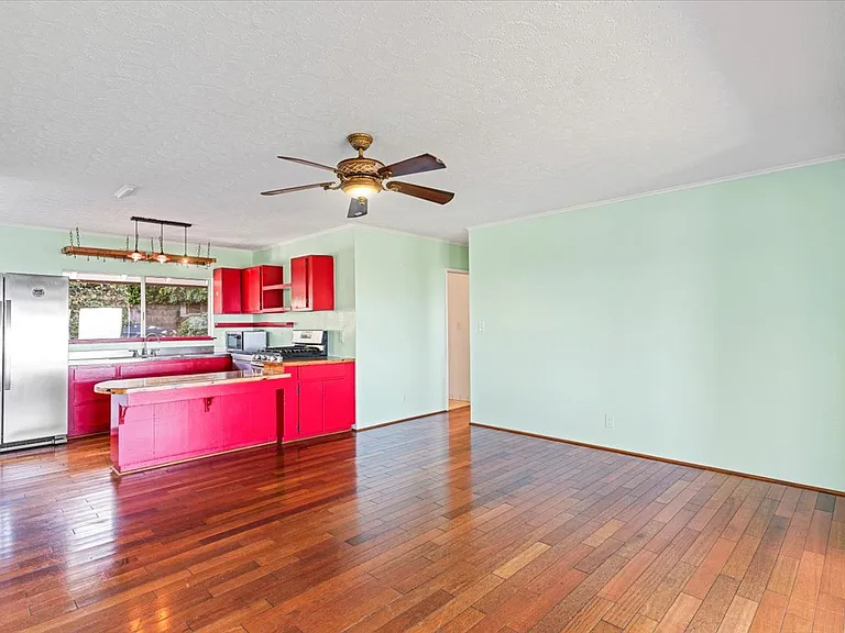 1076 Kehau Pl — Photo 7