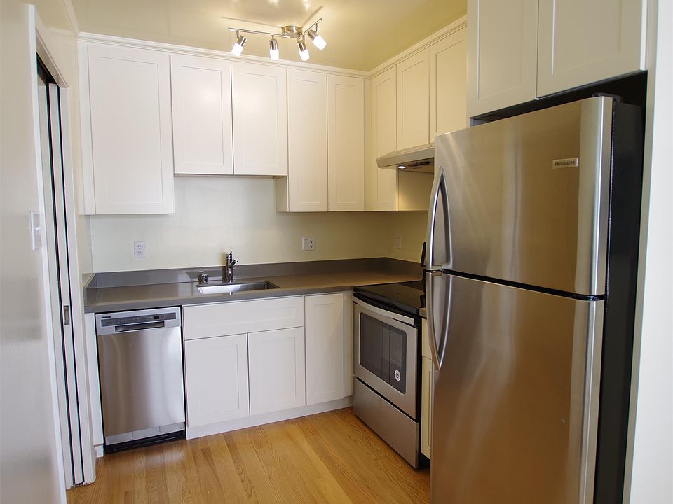 1st image of 1295 47th Ave APT 1