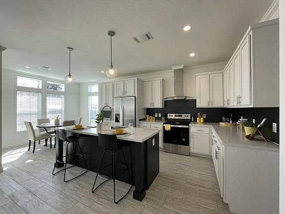 3rd image of 6417 Golden Nugget Dr