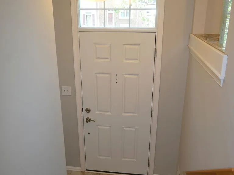 2774 Grovemore Ln — Photo 3