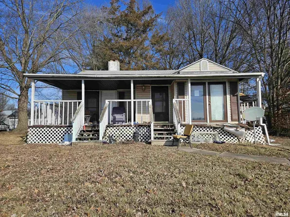 1516 Fisk St, Eldorado, IL 62930