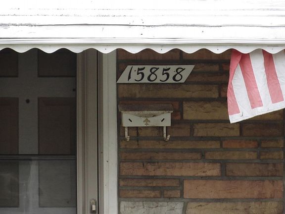2nd image of 15858 Lennane