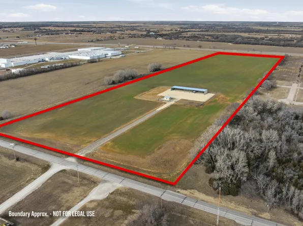 1950 NW 14th St, Abilene, KS 67410