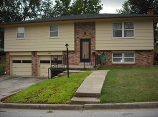 808 Sycamore St, Boonville, MO 65233