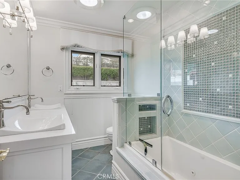28232 Lobrook Dr — Photo 24