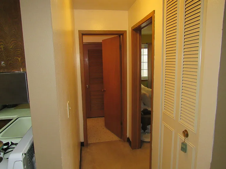 2523 N Oakland Ave #107 — Photo 3