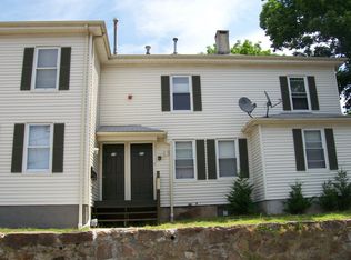 21 Urquhart St, West Warwick, RI 02893