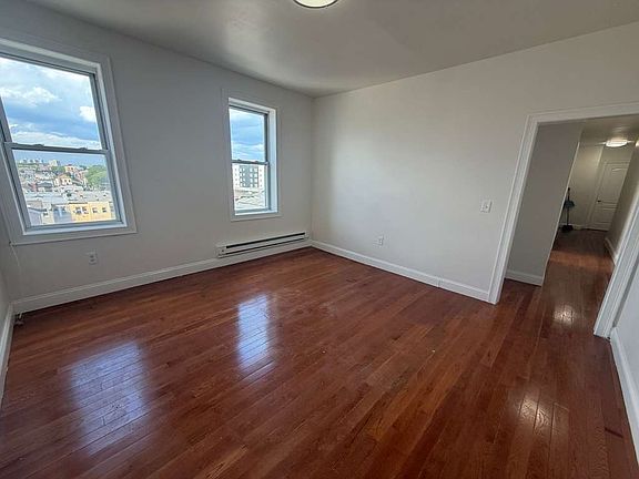 5th image of 6611 Broadway #E5