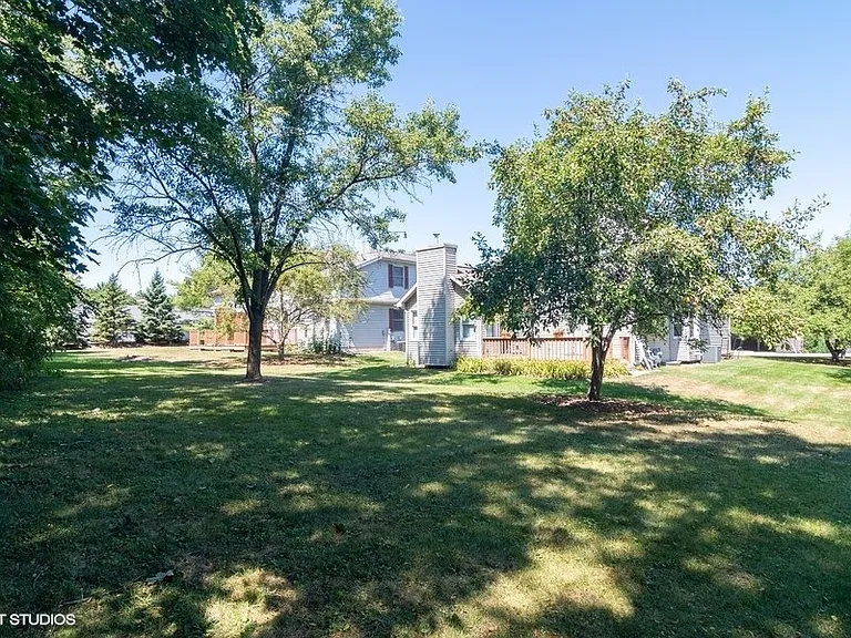 106 E Fox Rd — Photo 14