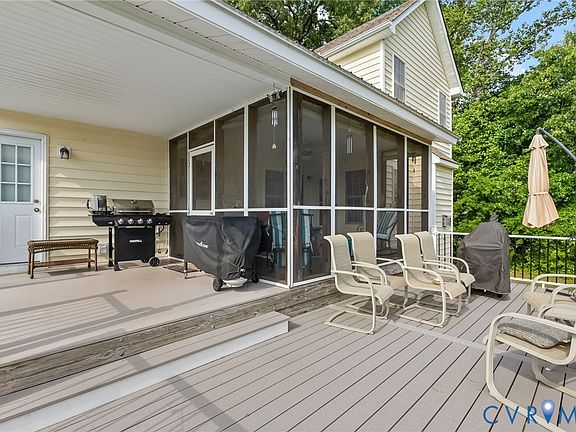 4th image of 8216 Cookes Farm Ct