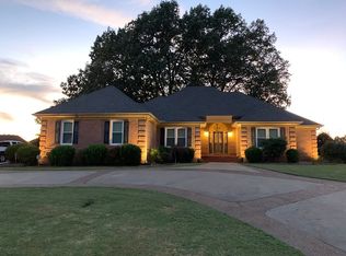 3 Ridgefield Pl, Jackson, TN 38305