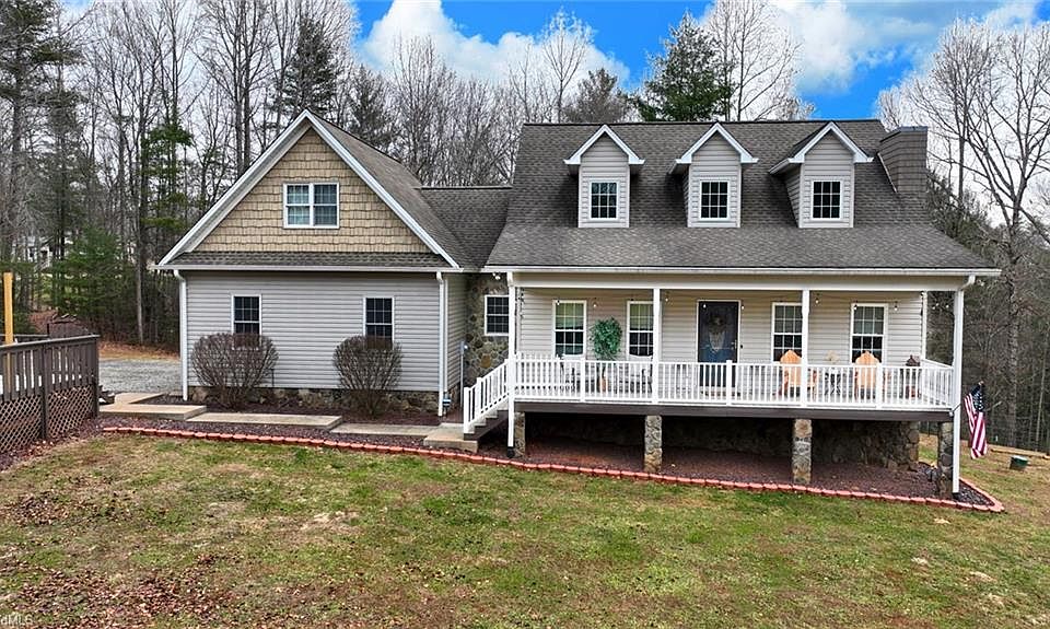 1st image of 129 Holly Acres Dr
