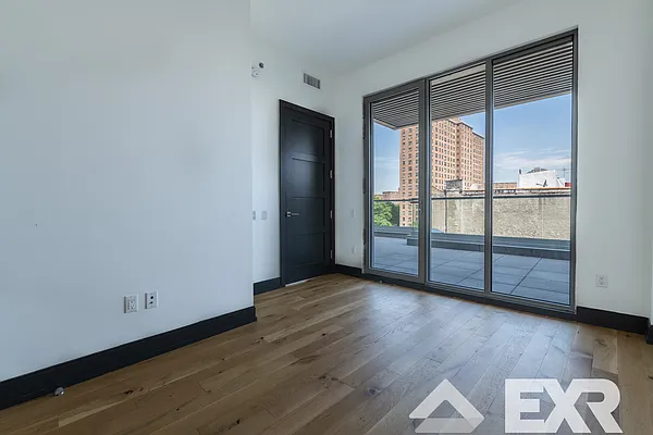 Rented by The KCI Group | media 21