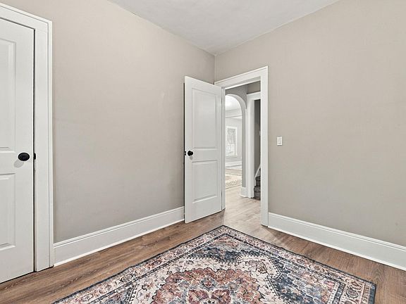 26th image of 14632 Oldham St
