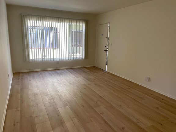 3rd image of 1111 S Shenandoah St APT 3