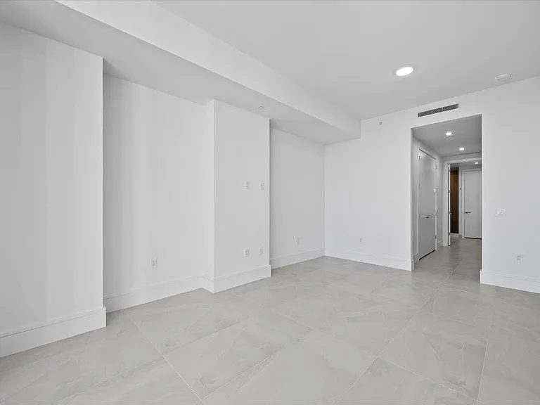 220 Lake Shore Dr #1706 — Photo 10