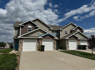 815 Raven Ct, Belton, MO 64012