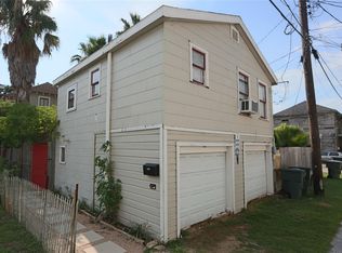 1404 26th St, Galveston, TX 77550